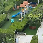 Serena del Mar, Morros IO