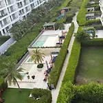 Serena del Mar, Morros IO