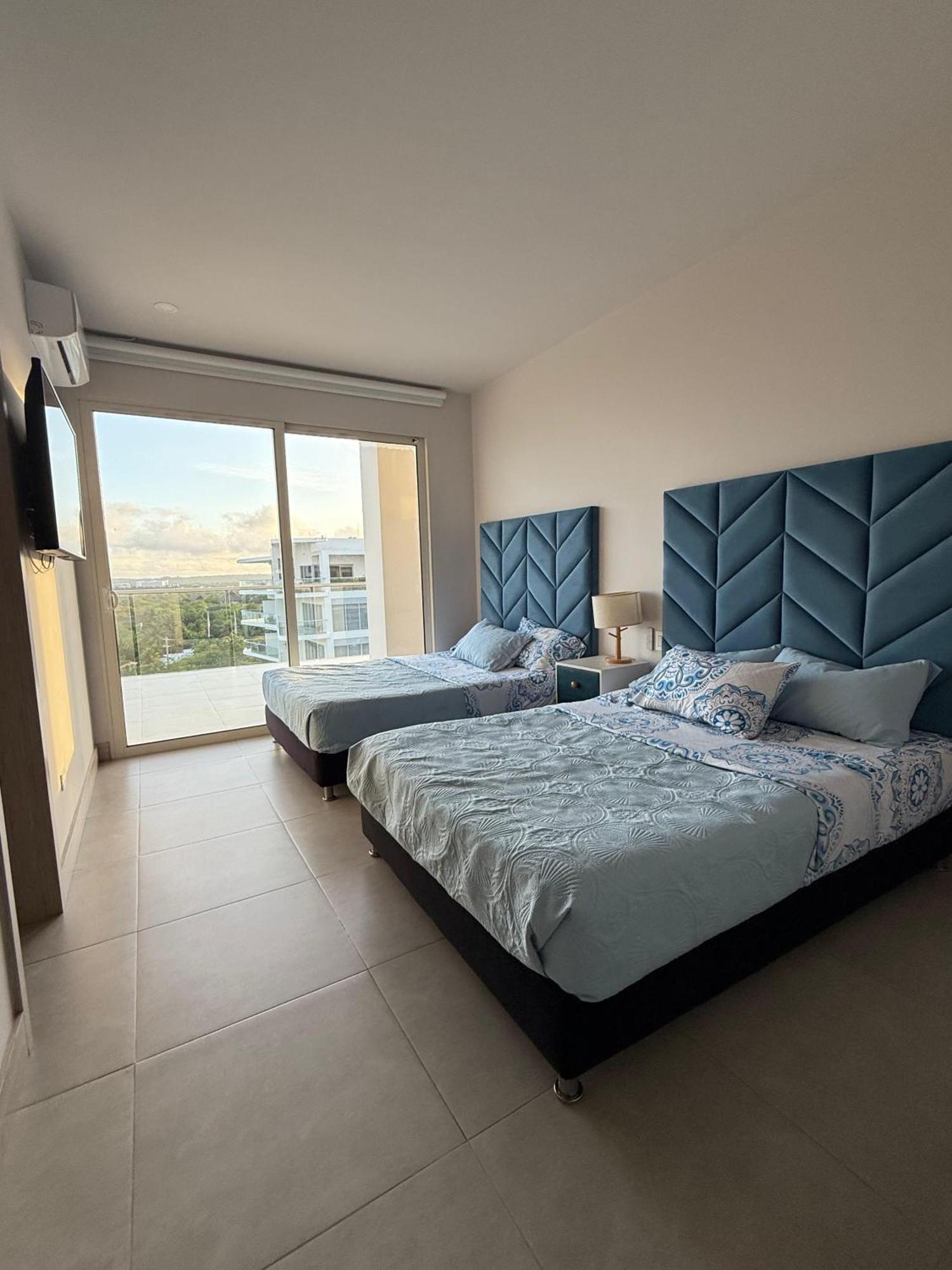 Serena Del Mar, Morros Io Apartamento *